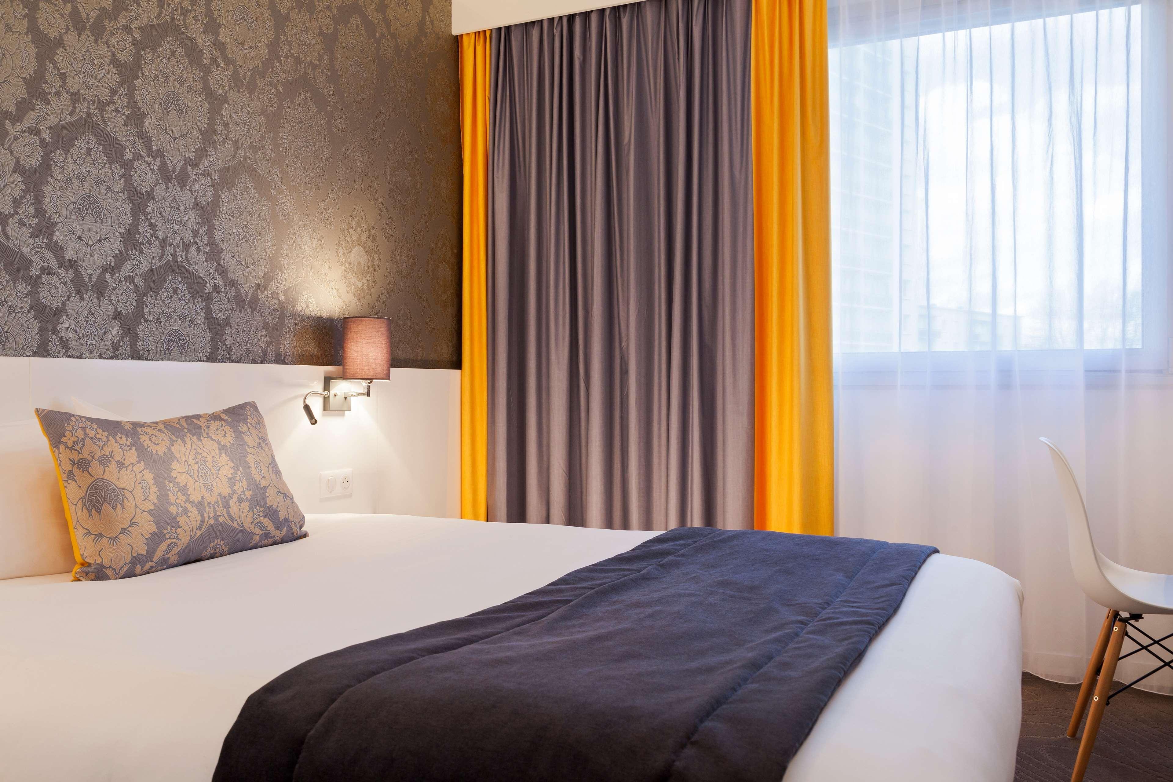 Hotel Kyriad Tours St Pierre Des Corps Gare Saint-Pierre-des-Corps Exterior photo